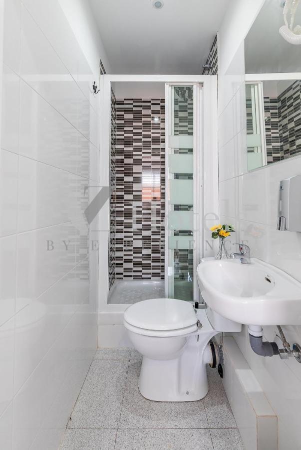 Ayz Sierra De Meira - Auto Check-In Property (Adults Only) Madrid Luaran gambar