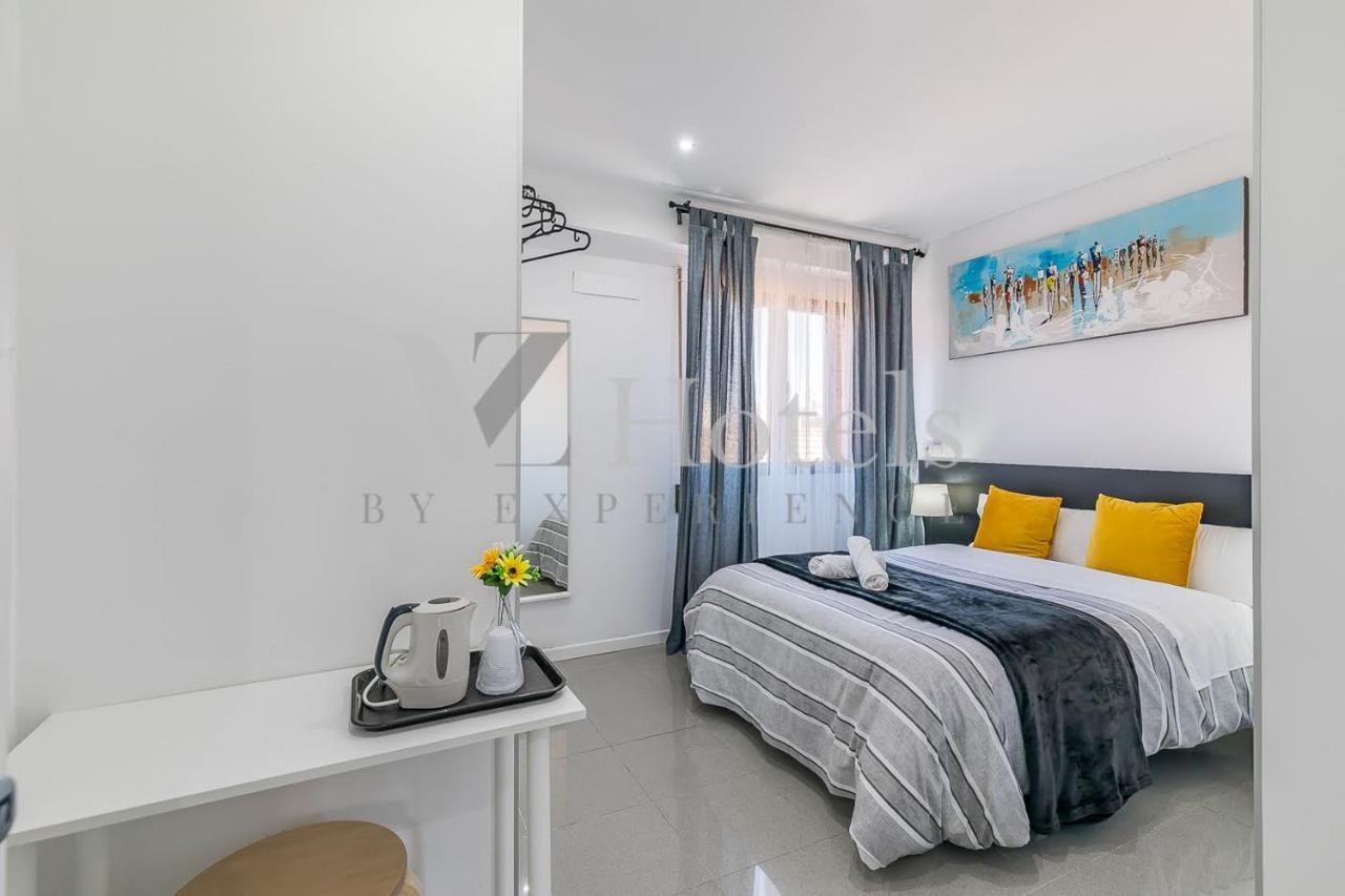 Ayz Sierra De Meira - Auto Check-In Property (Adults Only) Madrid Luaran gambar